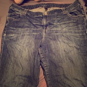 Plus size Lane Bryant denim capri pants, size 24